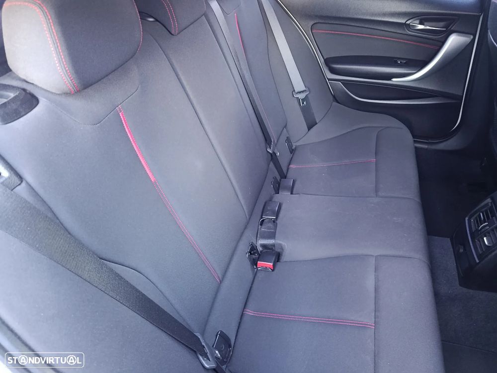 BMW 120 d Sport-Aut. Sport Line - 7