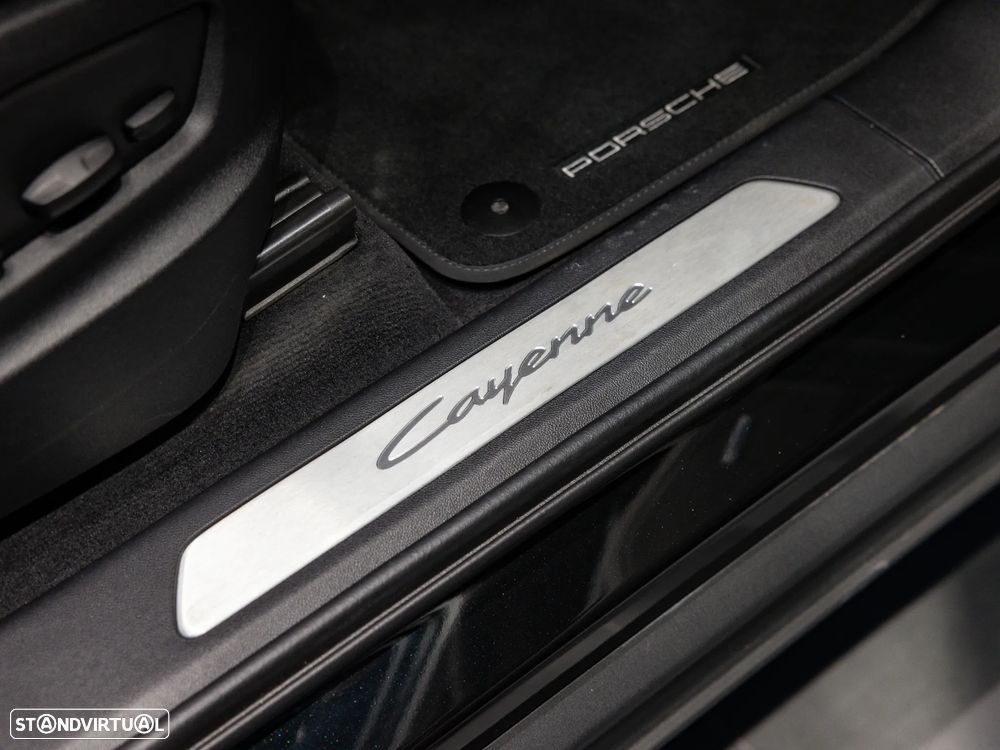Porsche Cayenne E-Hybrid - 47