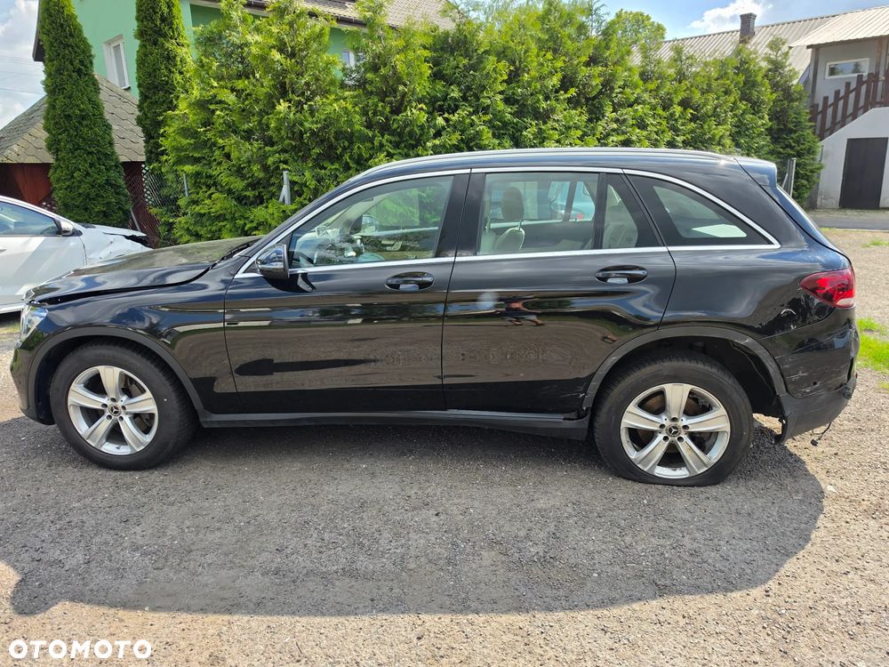 Mercedes-Benz GLC 220 d 4Matic 9G-TRONIC - 9