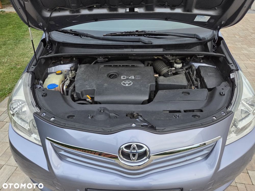 Toyota Verso 2.0 D-4D Premium 7os - 19