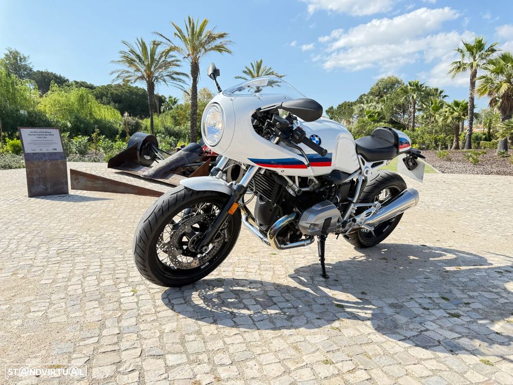 BMW R nineT Racer - 9