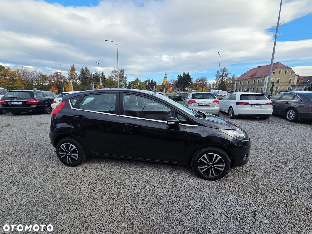 Ford Fiesta 1.6 TDCi DPF Titanium - 2