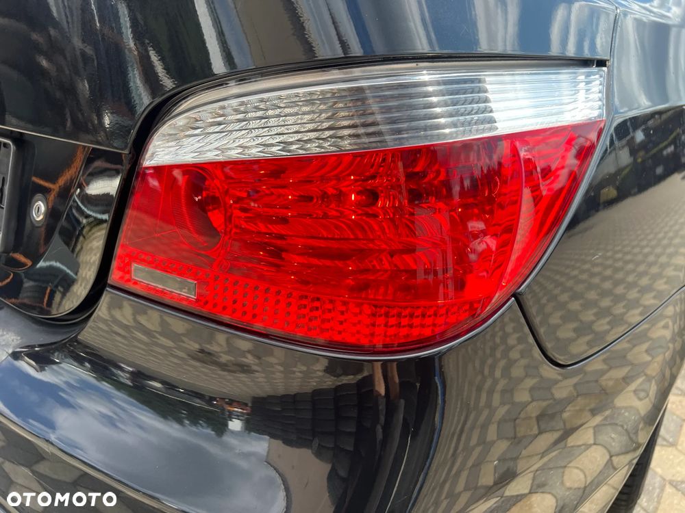 BMW E60 LAMPY TYŁ - 2