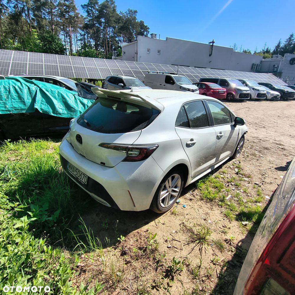 Toyota Corolla - 4