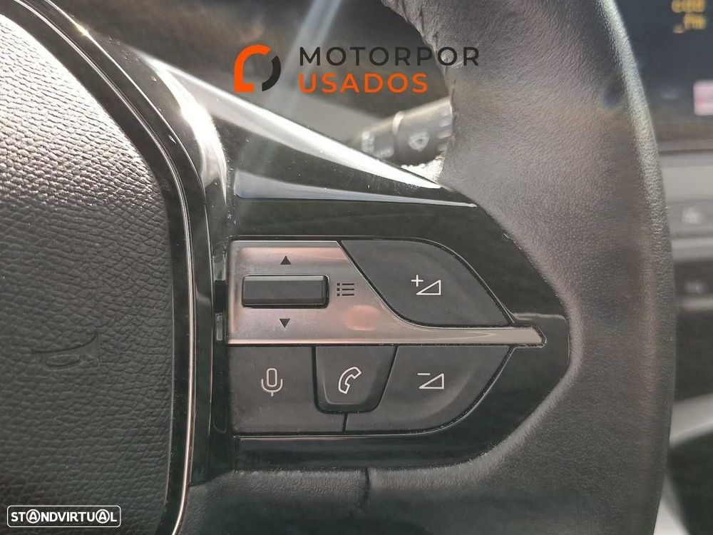 Peugeot 308 1.5 BlueHDi Active Pack — fotografia 14