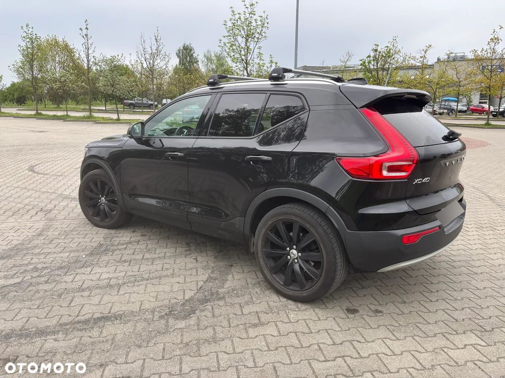 Volvo XC 40 D4 AWD - 2