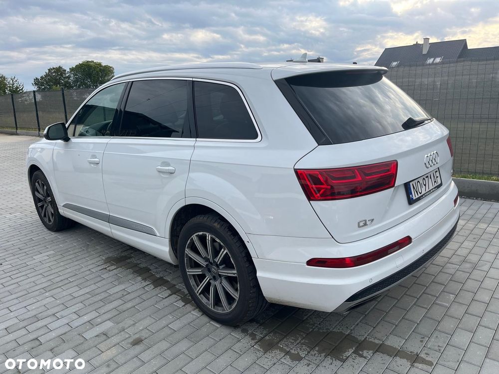 Audi Q7 - 4