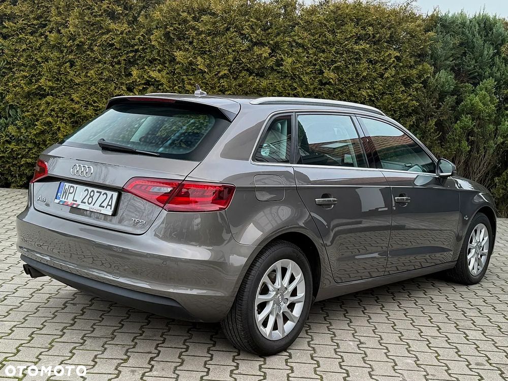 Audi A3 Sportback 1.4 TFSI Attraction - 11