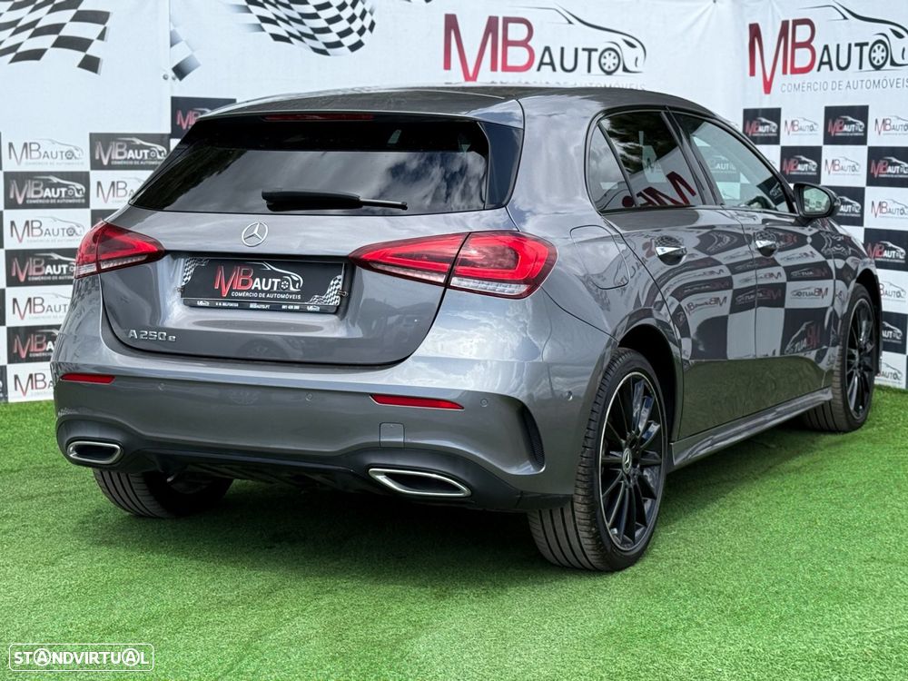 Mercedes-Benz A 250 e AMG Line - 14