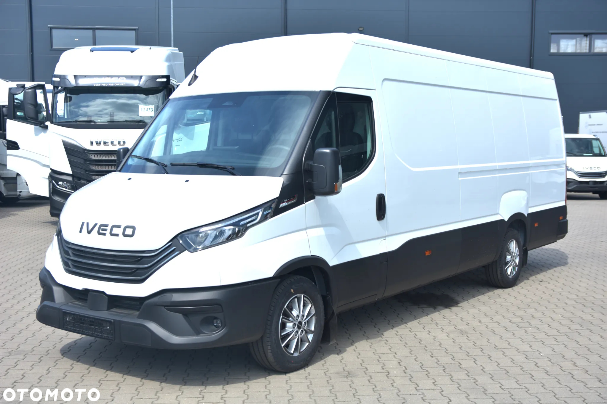 Iveco Daily 35S18 180KM 16m3 - 2