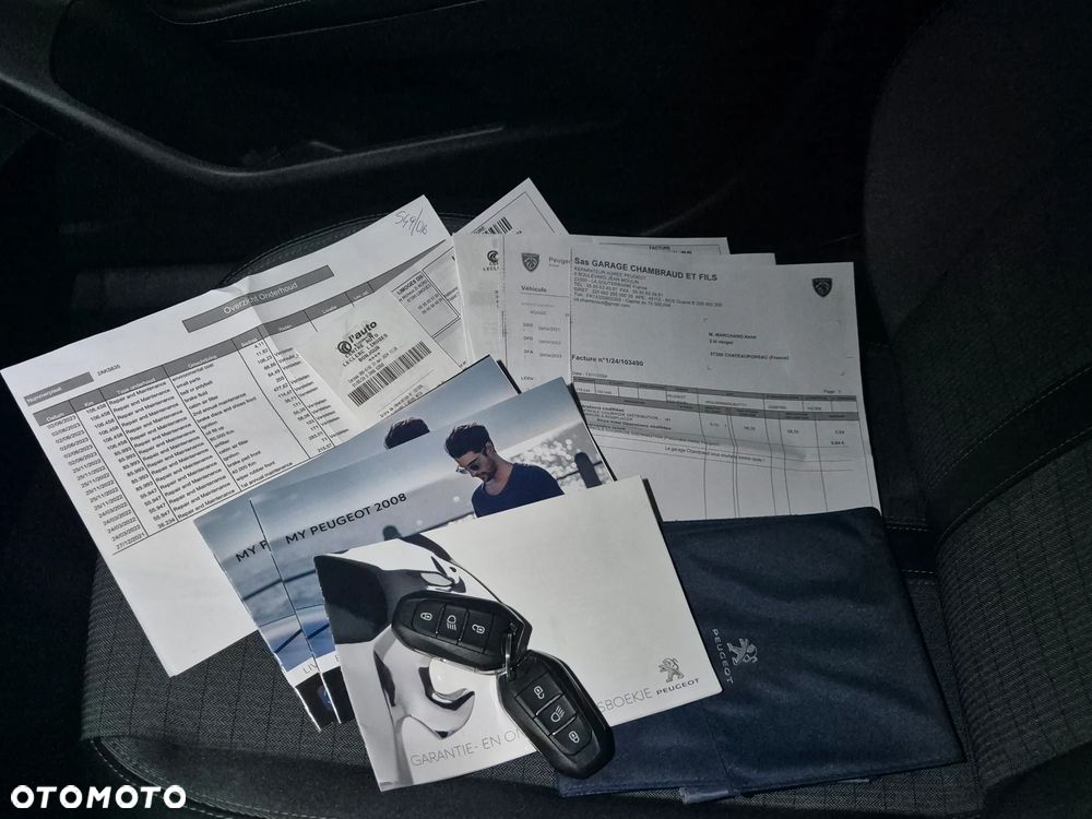 Peugeot 2008 1.2 PureTech Active Pack S&S - 41