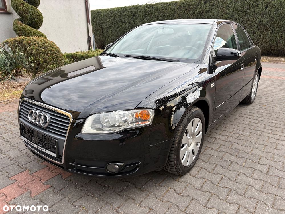 Audi A4 Limousine - 2