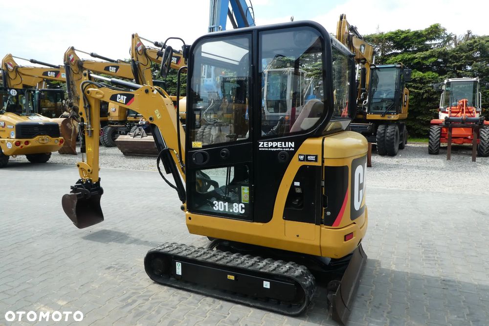 Caterpillar 301,8C PODWOZIE ROSUWANE - 1