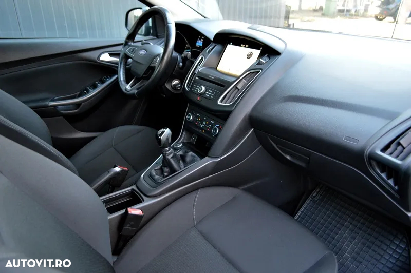 Ford Focus 1.0 EcoBoost Connected - 16