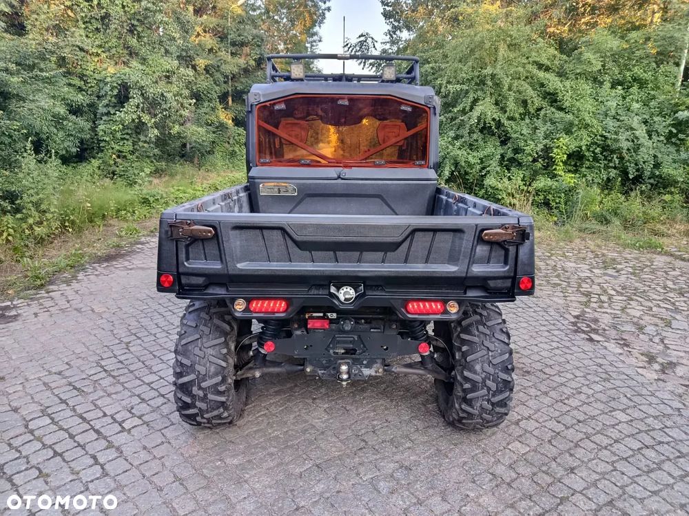 Can-Am Inny - 7