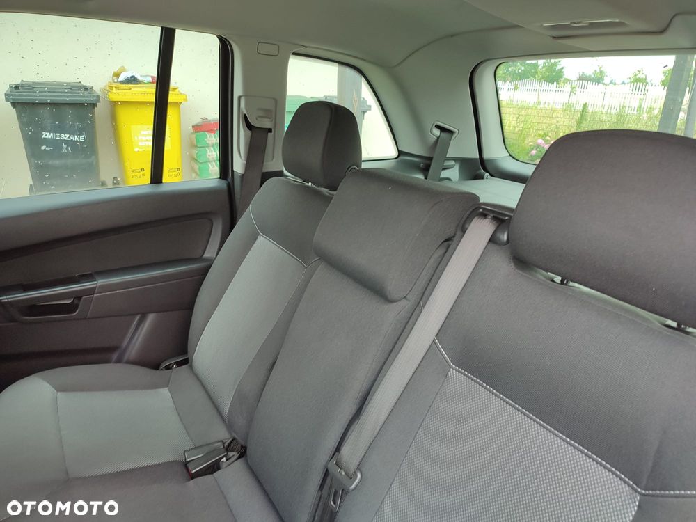 Opel Zafira - 11