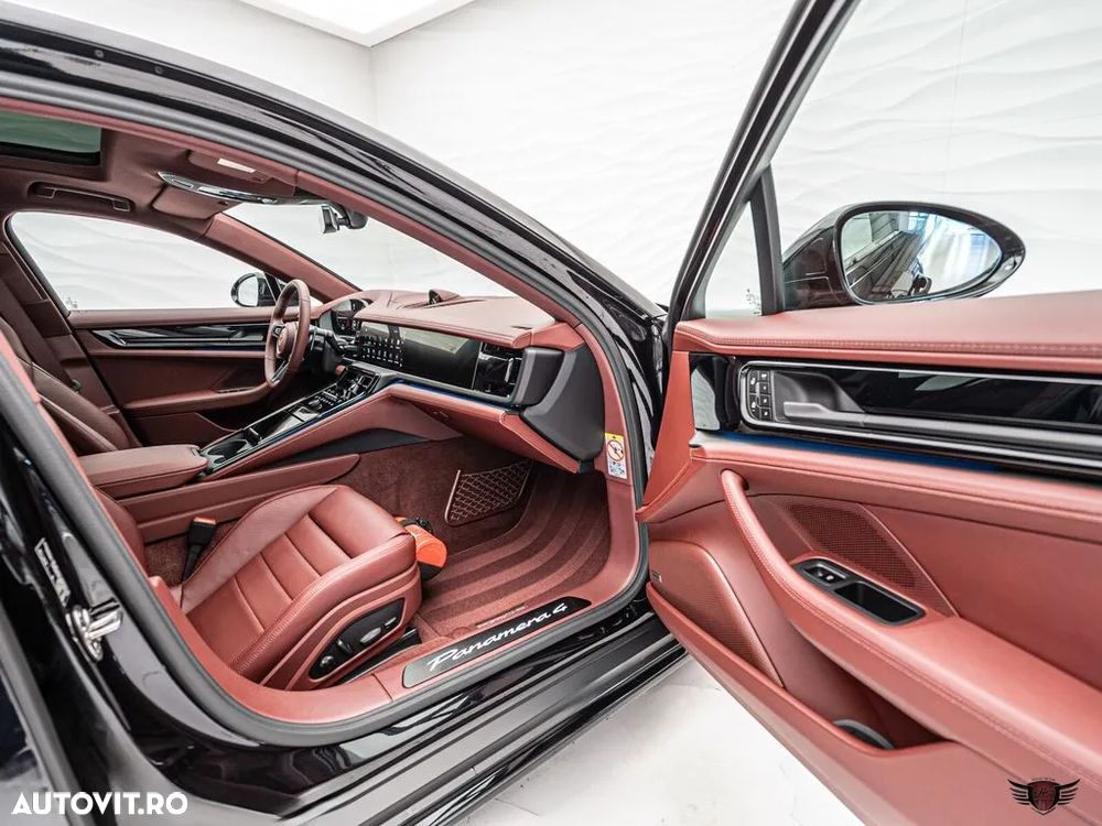 Porsche Panamera 4 - 10