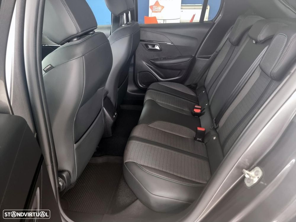Peugeot 208 1.2 PureTech Allure Pack EAT8 - 13