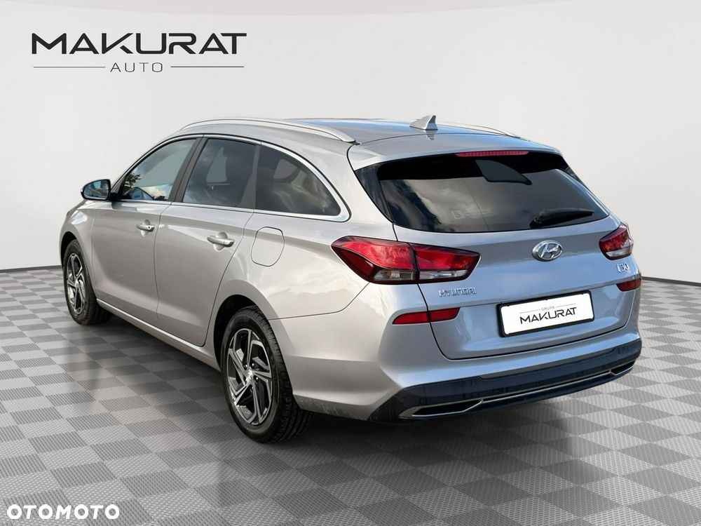 Hyundai i30 1.6 D Comfort - 4