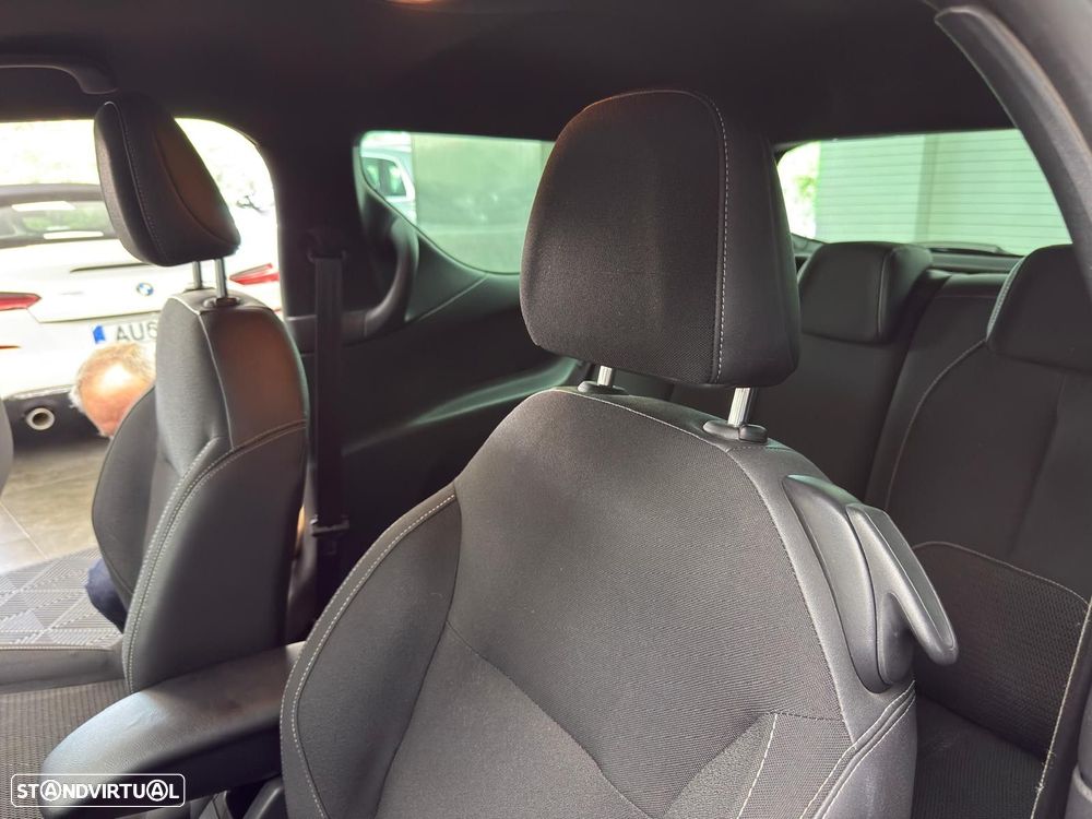 Citroën DS3 1.6 HDi Airdream So Chic - 18