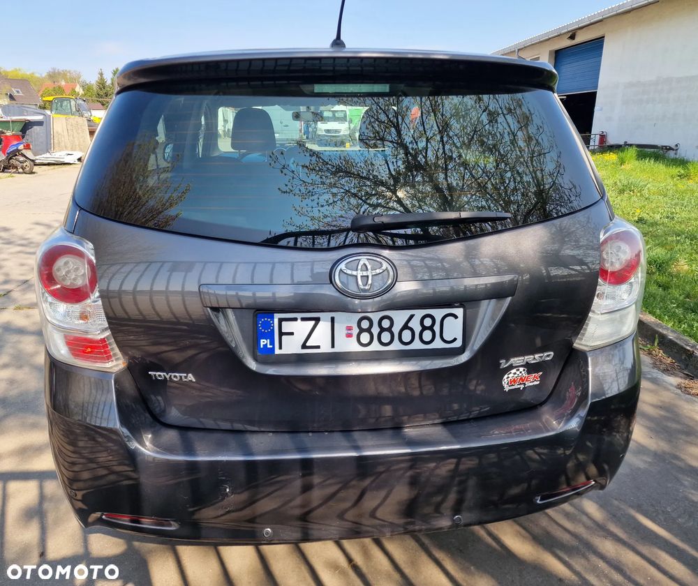 Toyota Verso - 5