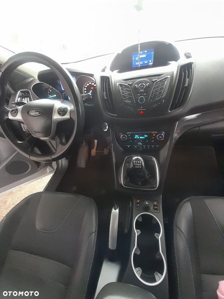 Ford Kuga 2.0 TDCi 4x4 Titanium - 10