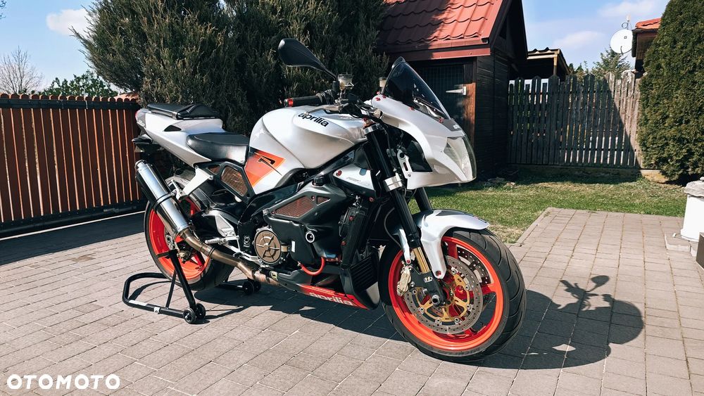 Aprilia Tuono - 14