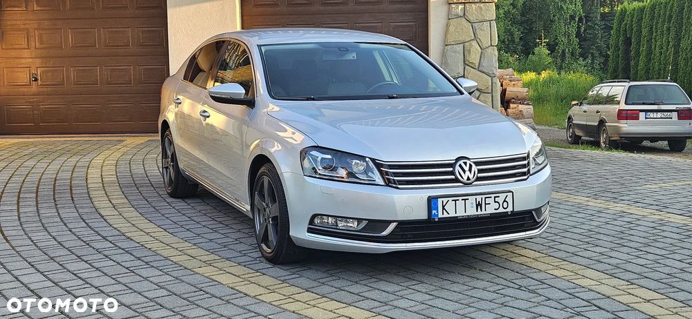 Volkswagen Passat 2.0 TDI Comfortline - 11