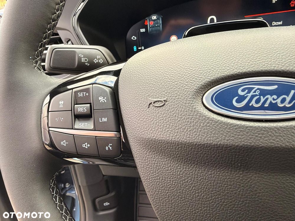Ford Kuga - 20