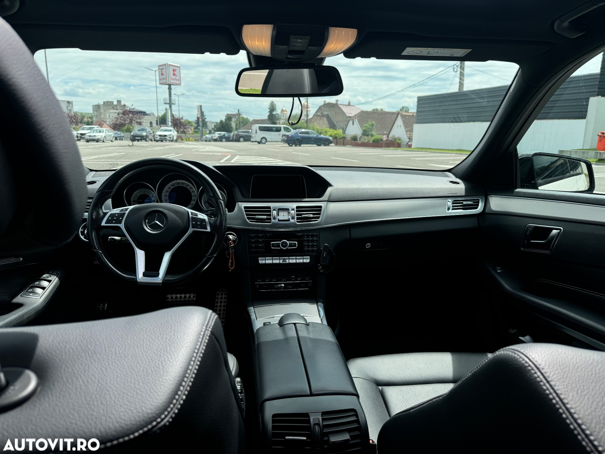 Mercedes-Benz E 220 CDI BlueEfficiency Aut. - 13