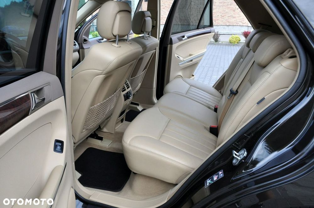 Mercedes-Benz ML - 22