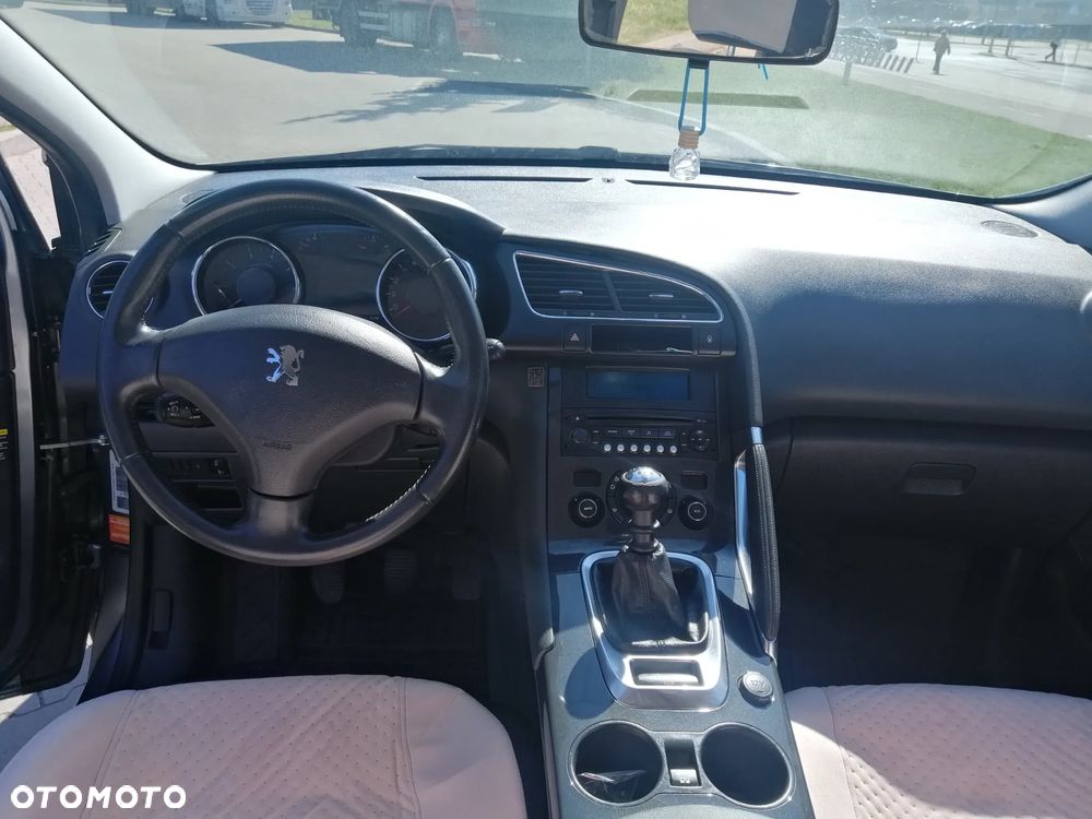 Peugeot 3008 1.6 Active - 16