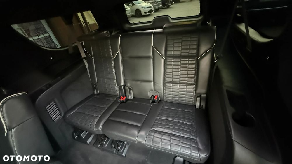 Cadillac Escalade ESV 6.2 V8 AWD AT Platinum - 35