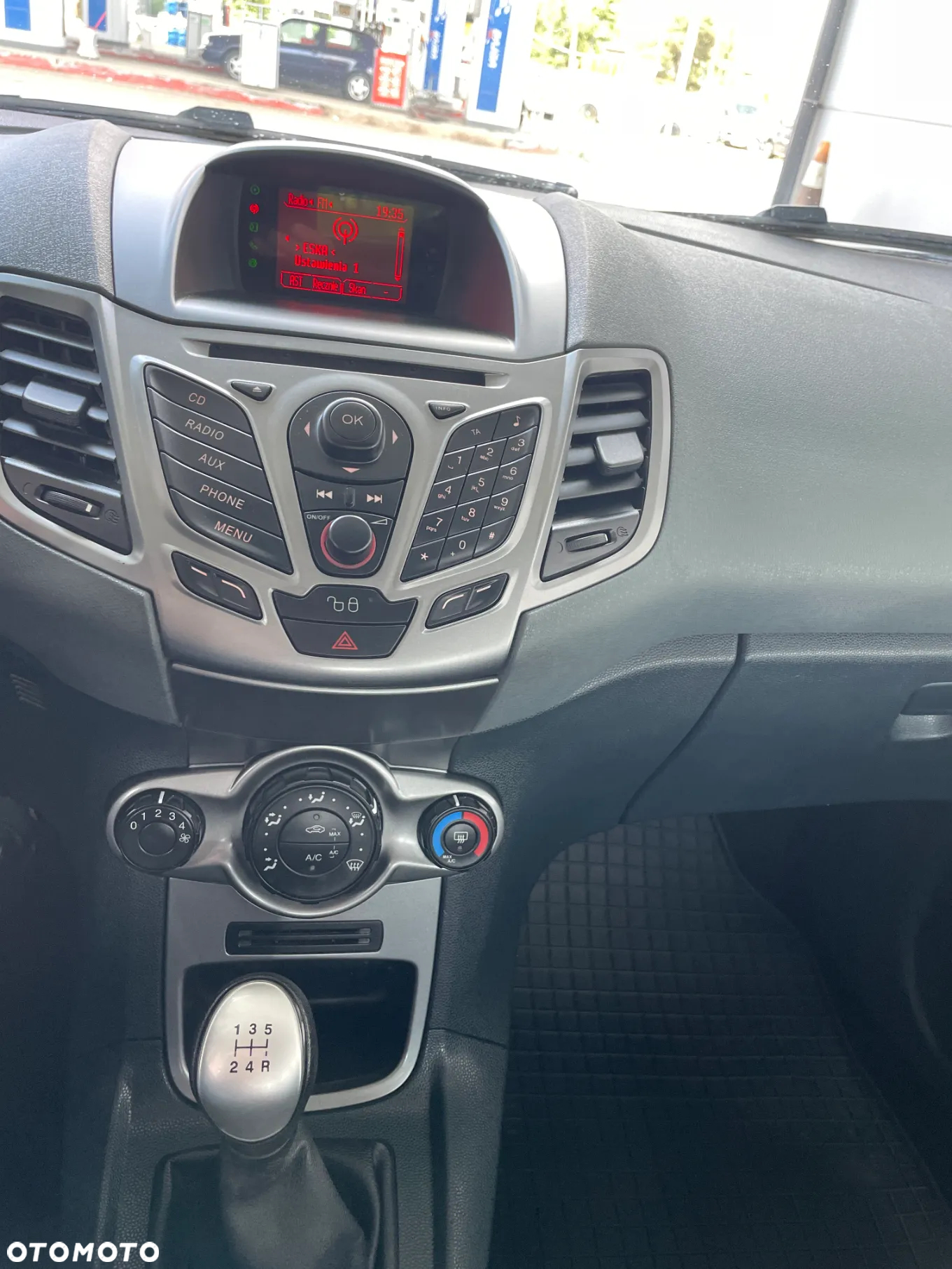 Ford Fiesta 1.6 TDCi Trend - 14
