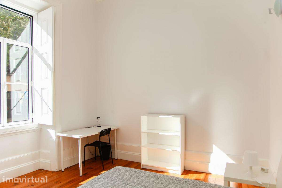 Quarto - localizado em Cidral Coimbra - Grande imagem: 3/41