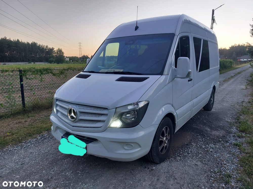 Mercedes-Benz Sprinter - 2