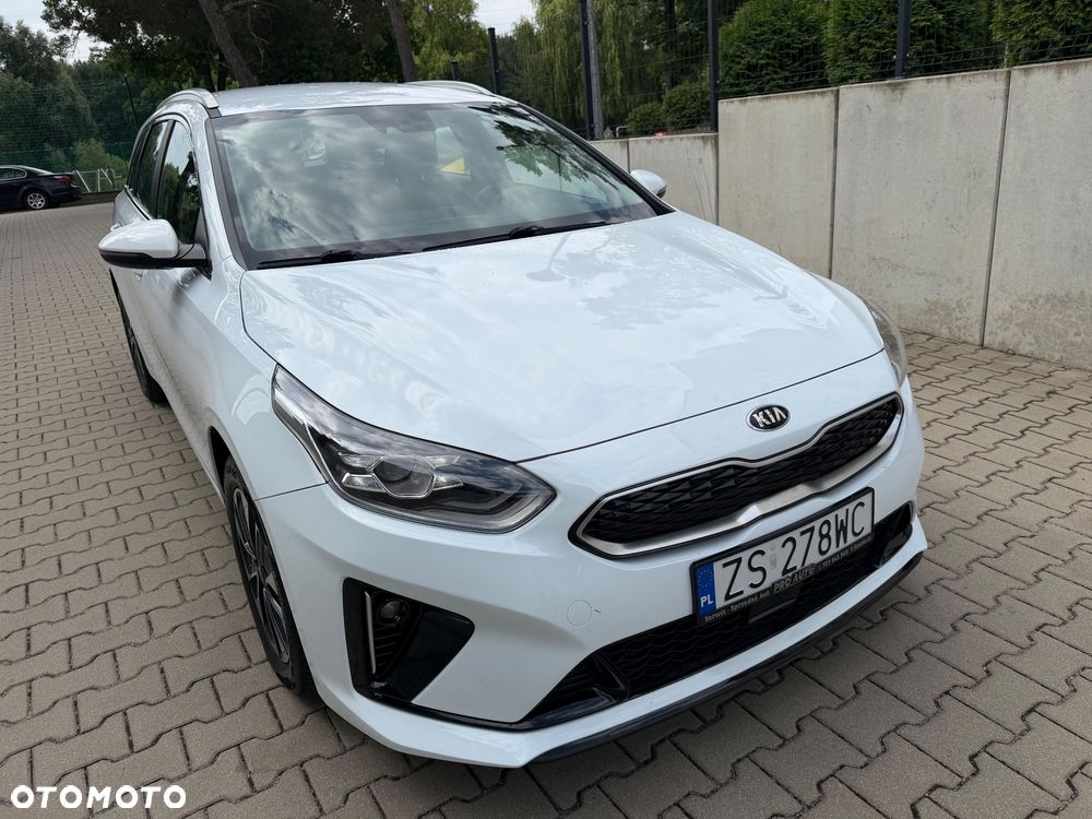Kia Ceed - 4