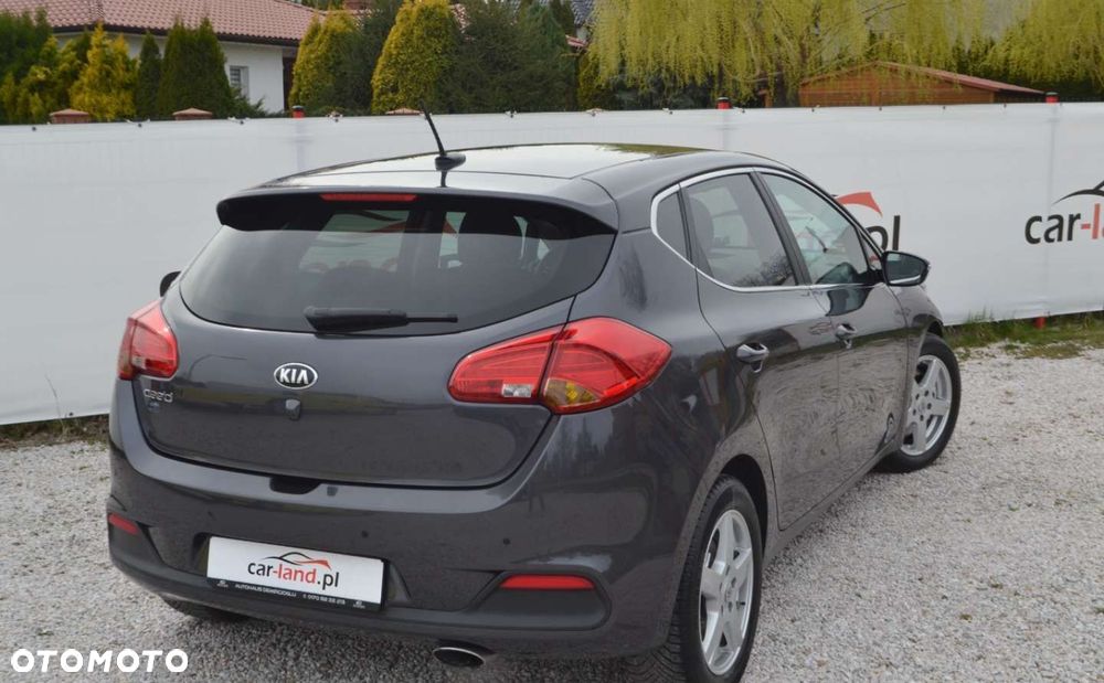 Kia Ceed 1.6 GDI DCT Platinum Edition - 17