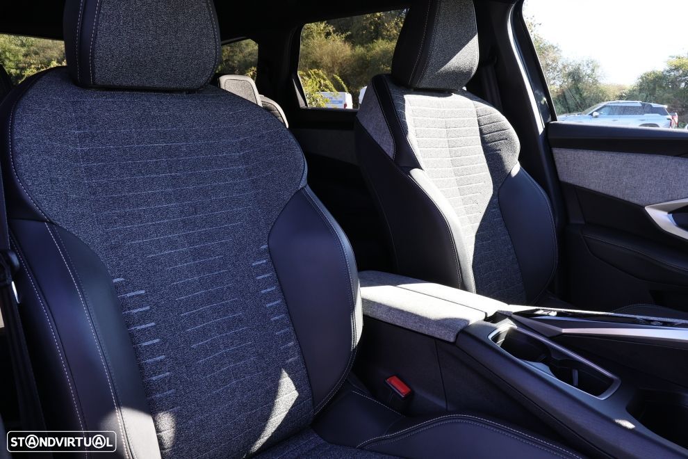 Peugeot 5008 1.2 Hybrid Allure e-DCS6 - 14
