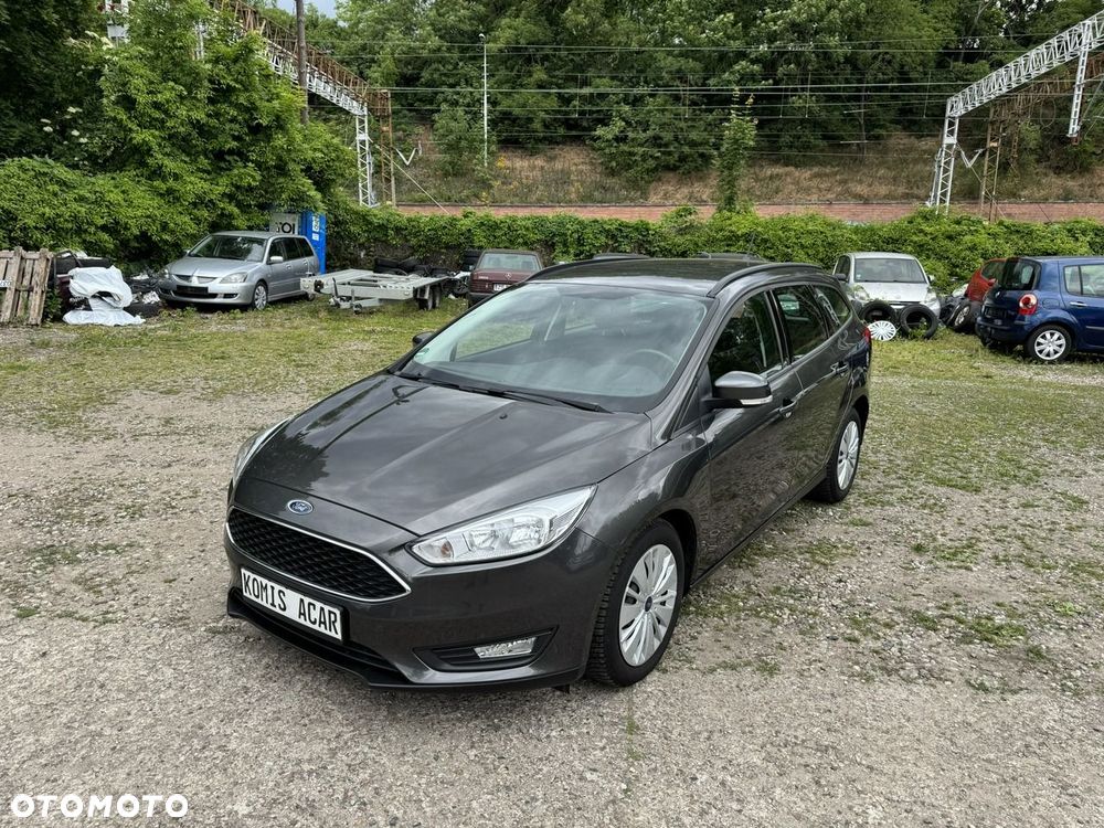 Ford Focus - 39