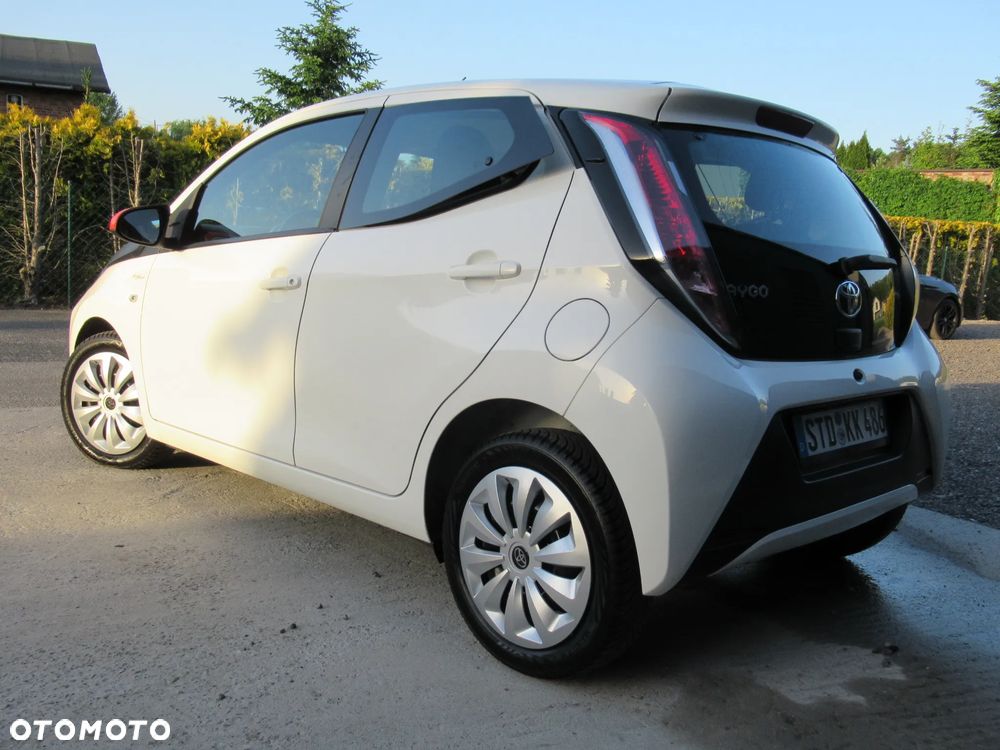 Toyota Aygo x-play - 2