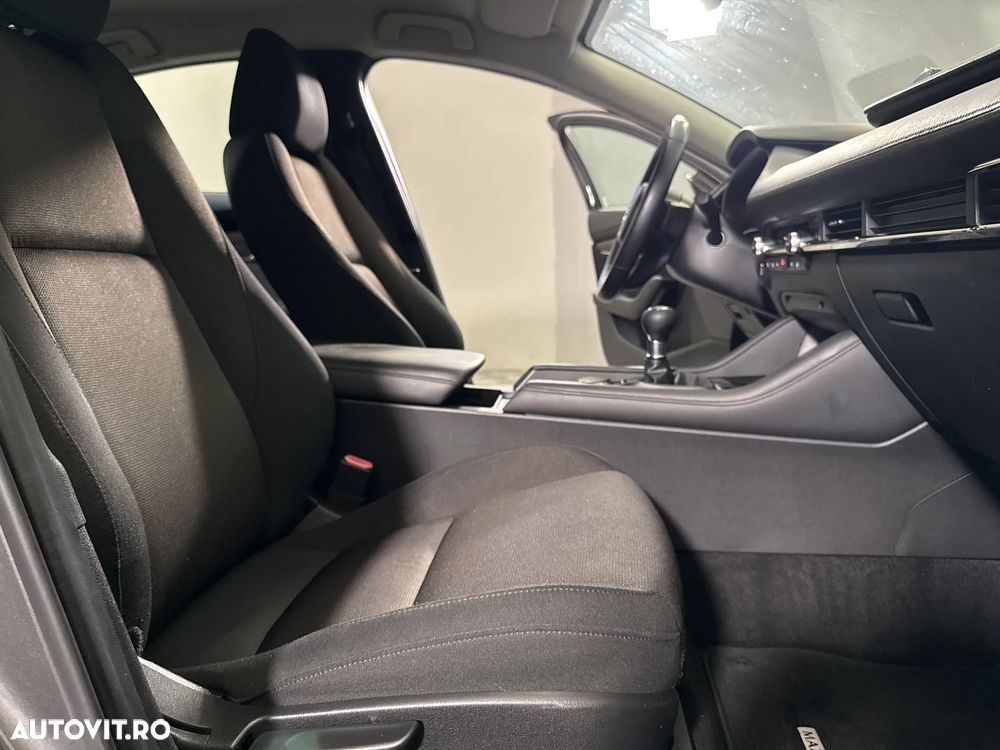 Mazda 3 - 12