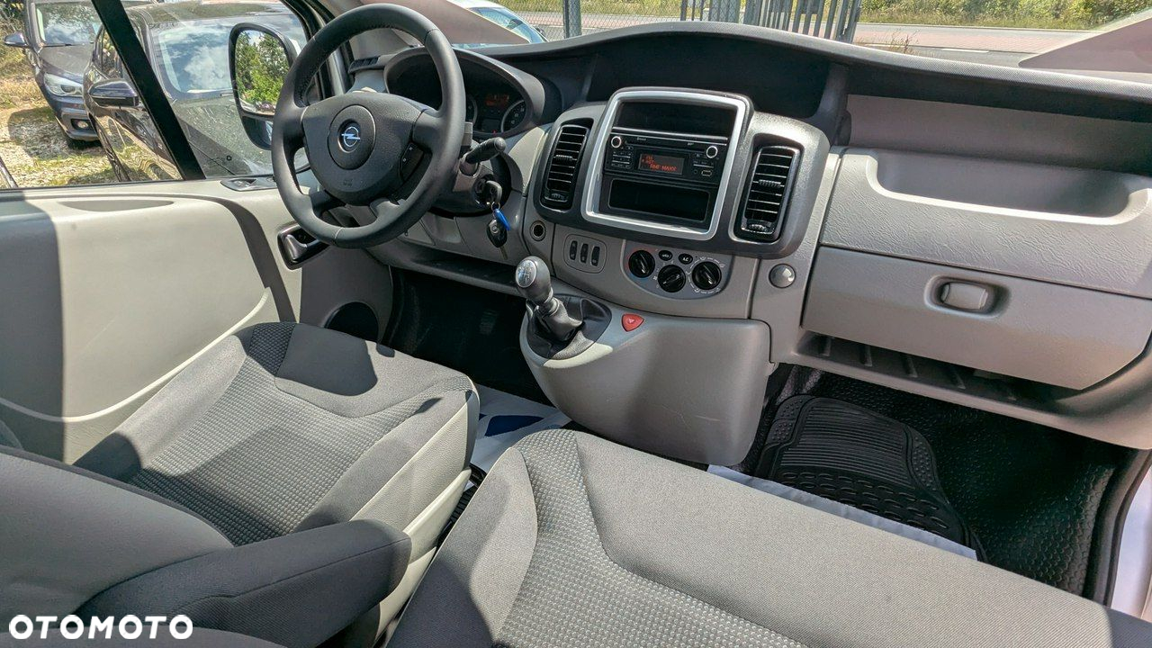 Opel Vivaro - 15