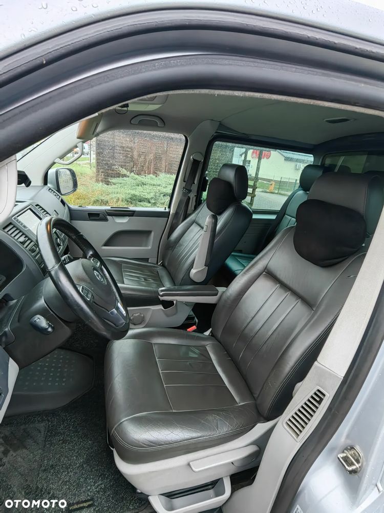 Volkswagen Transporter - 2