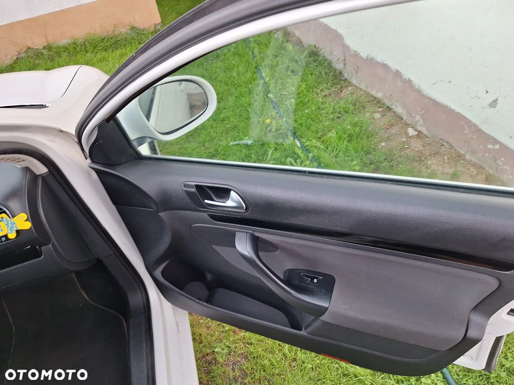 Volkswagen Golf 1.6 TDI BlueMot Comfortline - 10