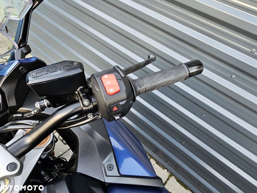 Suzuki GSX - 9
