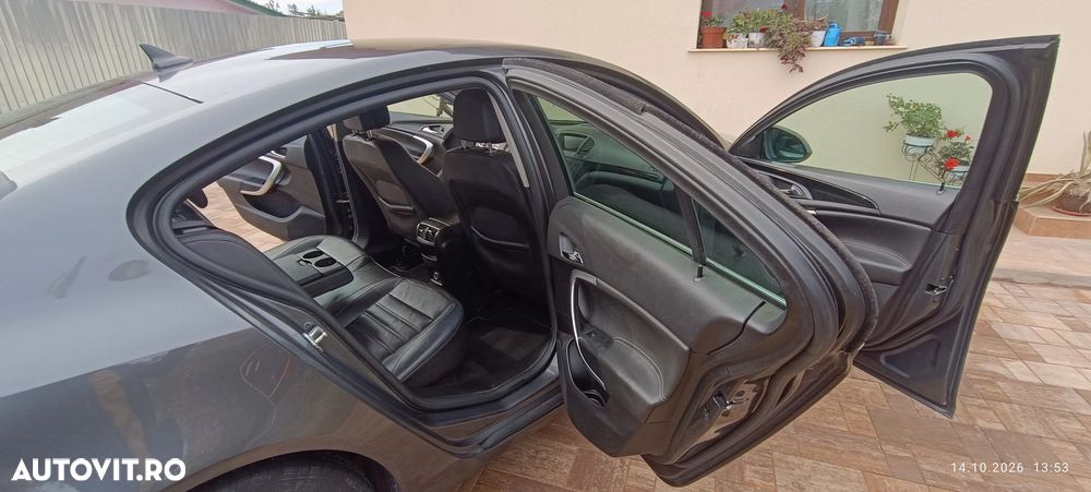 Opel Insignia 2.0 CDTI ECOFLEX Cosmo - 13