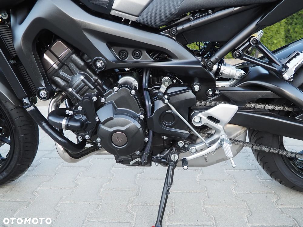Yamaha MT - 22
