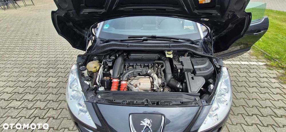 Peugeot RCZ 1.6 155 THP Automatik - 36