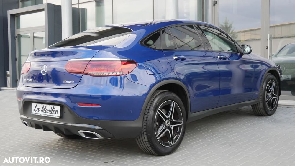 Mercedes-Benz GLC Coupe 300 4Matic 9G-TRONIC AMG Line - 9